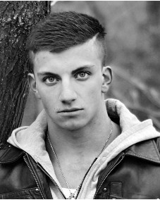 Featured talent Ref: 477455