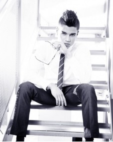 Featured talent Ref: 490764